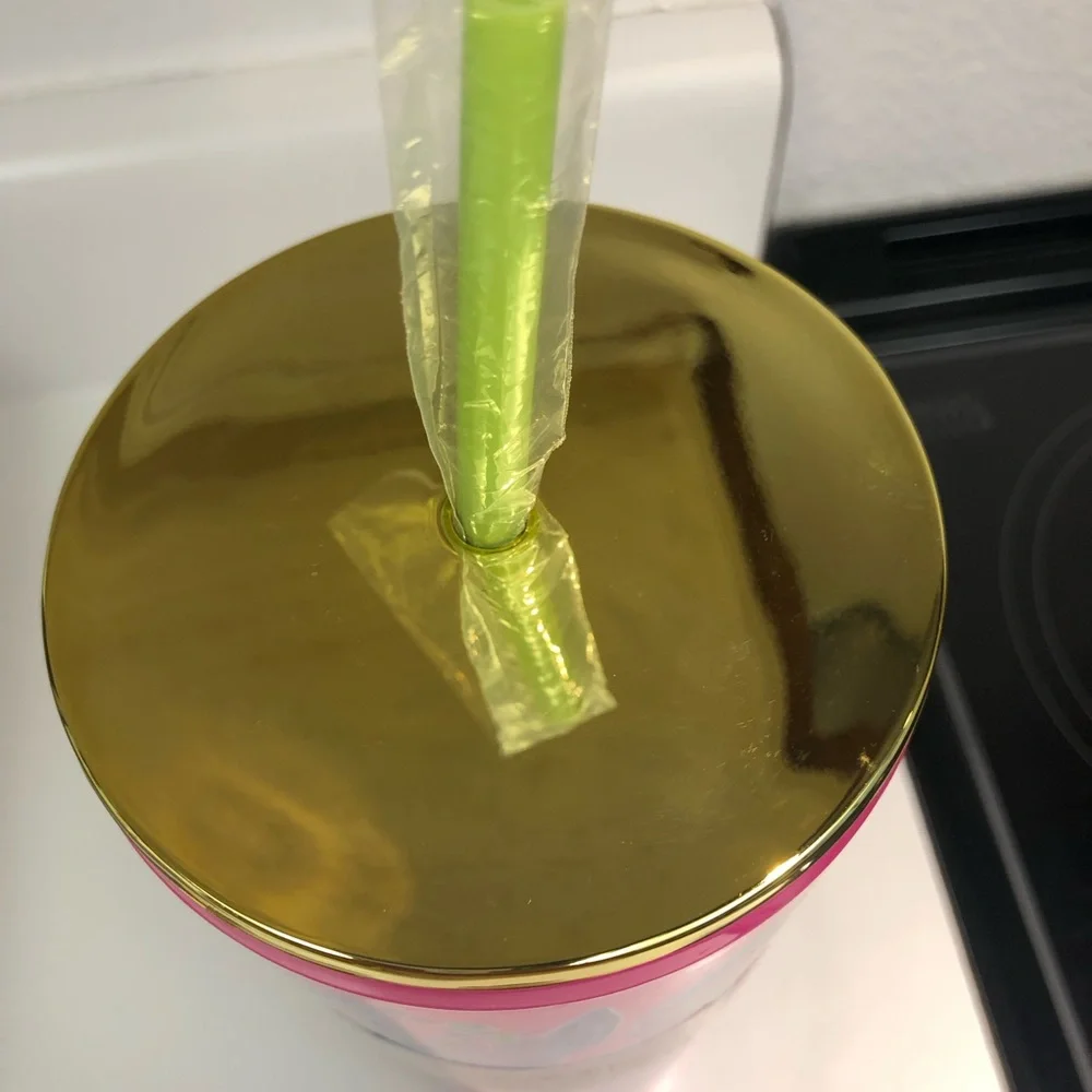 Lilly Pulitzer Shell Me Something Good 24 oz Tumbler with Straw NWT